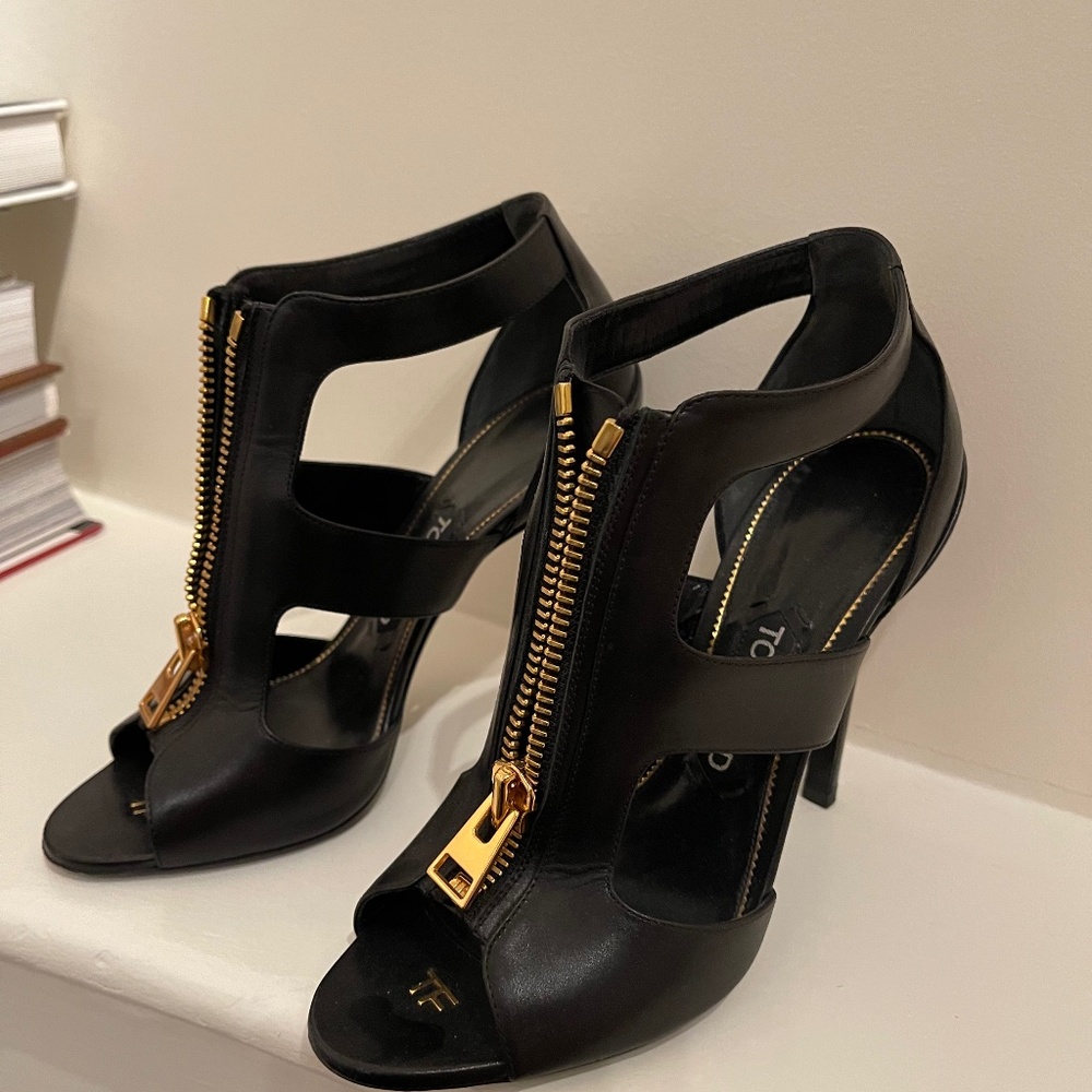 Tom Ford leather heels. Black leather 5” heels with zipper front, size 37